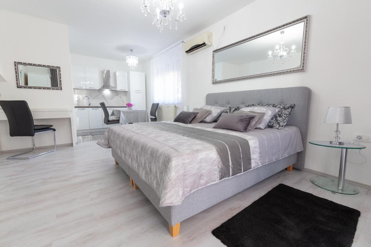 Beautyful Sea View 6 Luxury Studio Danijela Сен Екстериор снимка